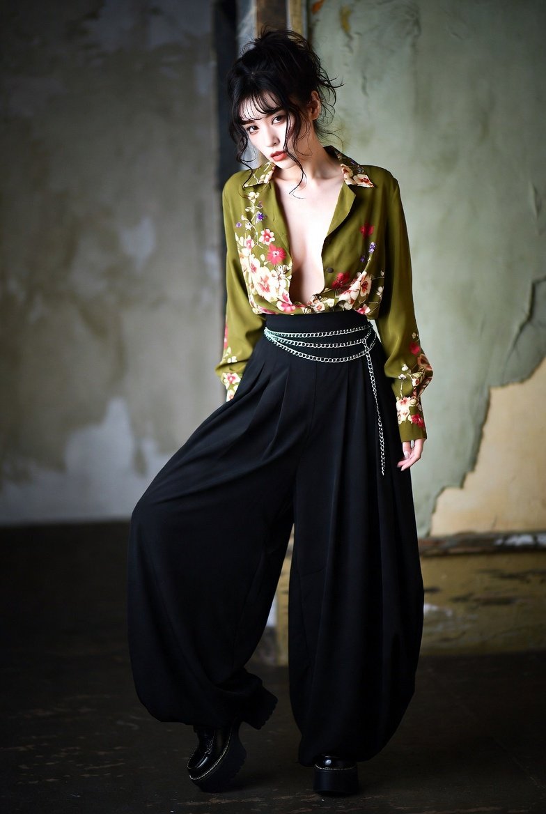 日系模特全身时尚造型